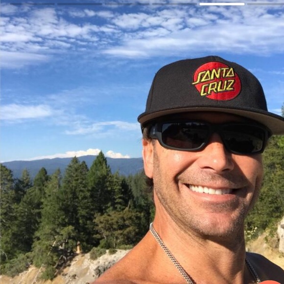 Meet your Posher, Robbie - Picture 2 of 8